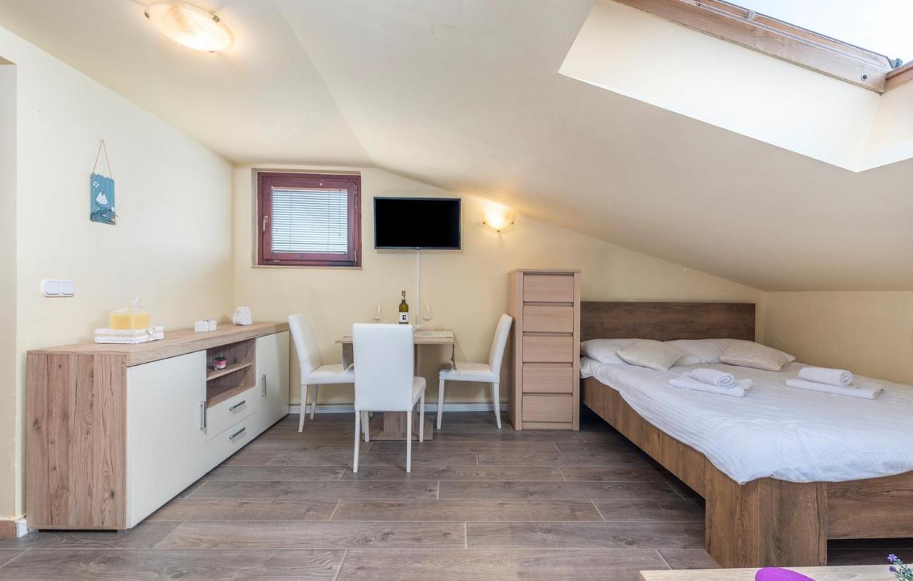 Apartment Zeljka Poreč Zewnętrze zdjęcie